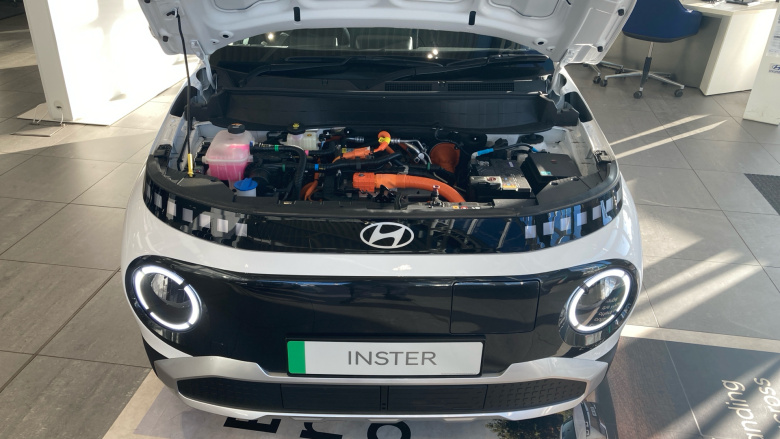 Hyundai INSTER 85kW 01 49kWh 5dr Auto Electric Hatchback